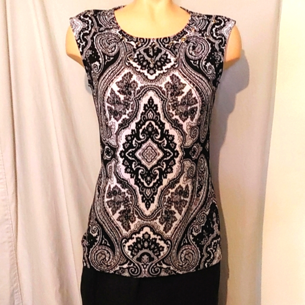 Inc. gromet sleeveless top,NEW